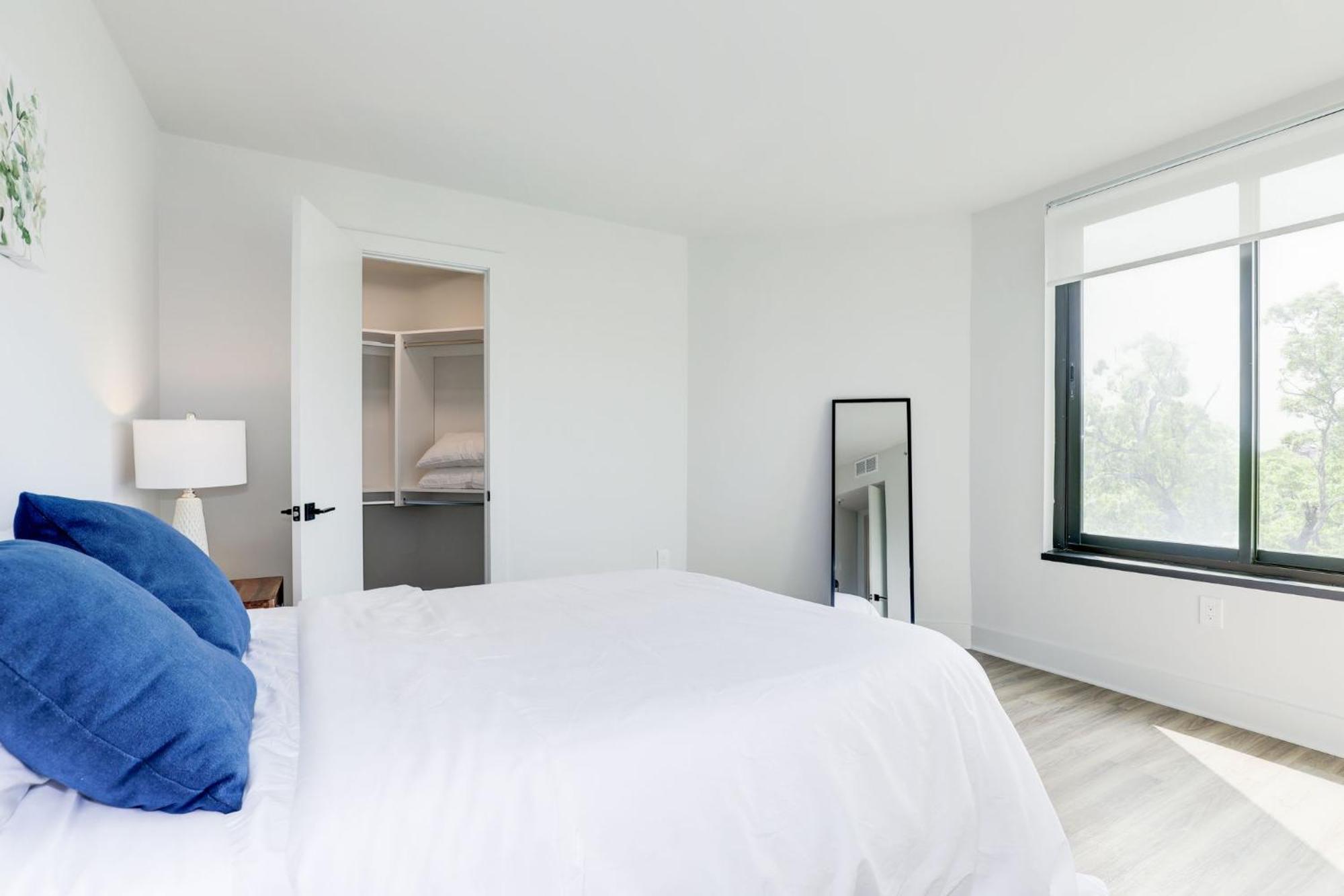 2Br Comfort Apartment In Prime Location Arlington Ngoại thất bức ảnh