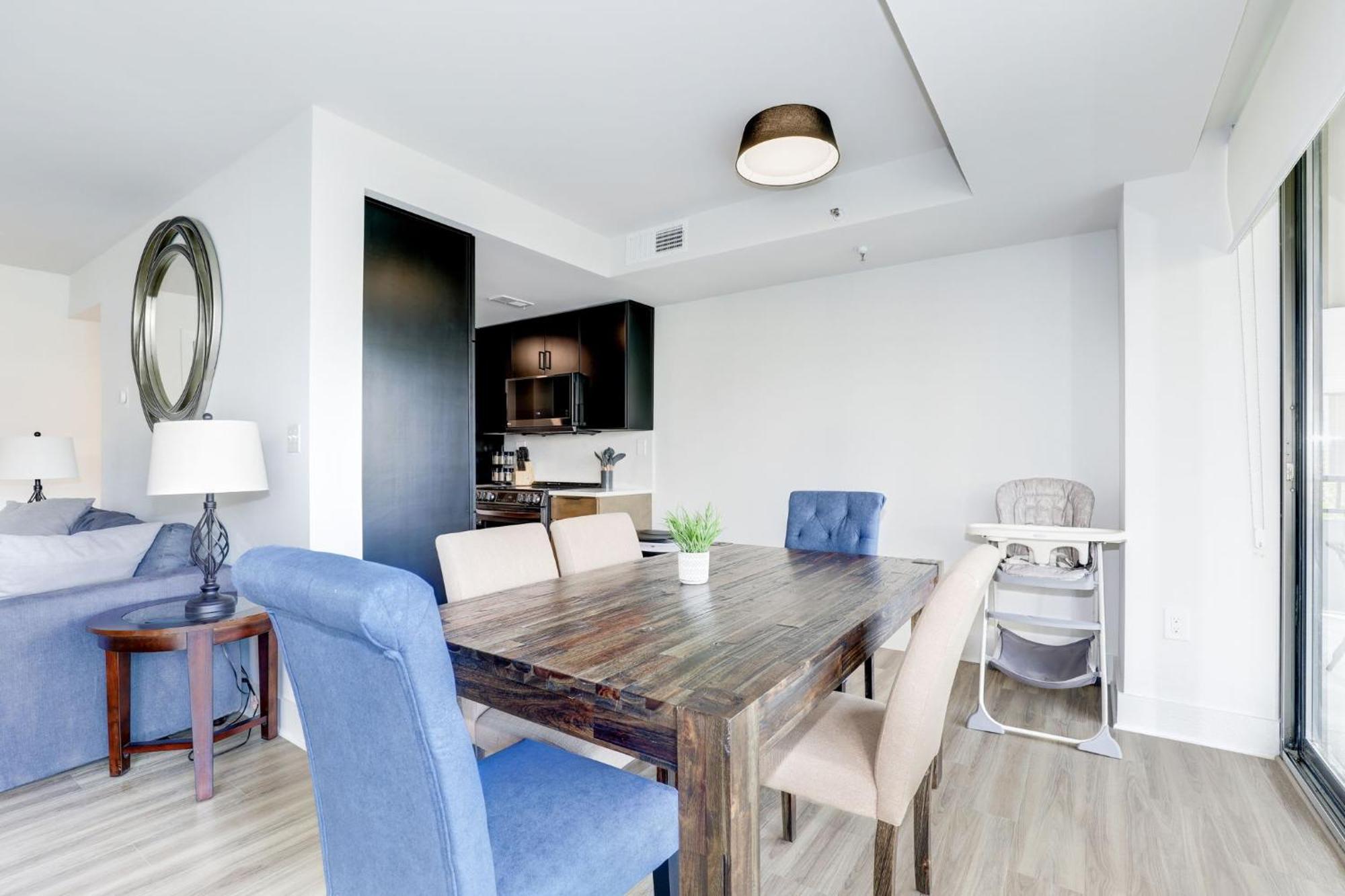 2Br Comfort Apartment In Prime Location Arlington Ngoại thất bức ảnh