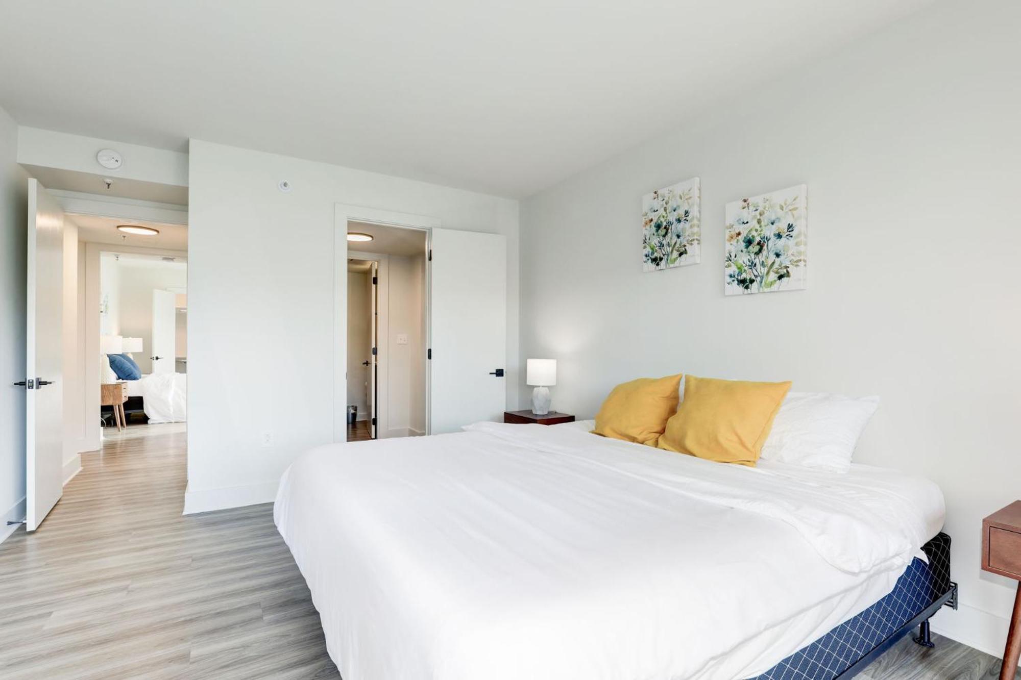 2Br Comfort Apartment In Prime Location Arlington Ngoại thất bức ảnh