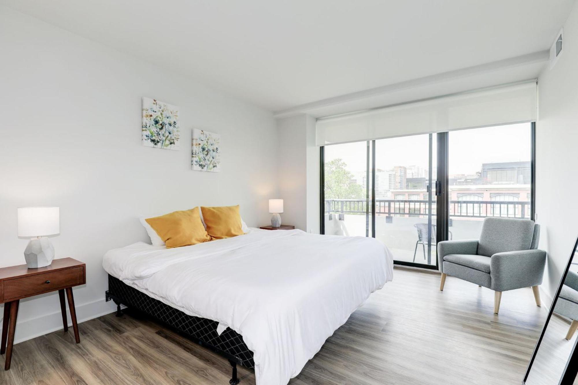 2Br Comfort Apartment In Prime Location Arlington Ngoại thất bức ảnh