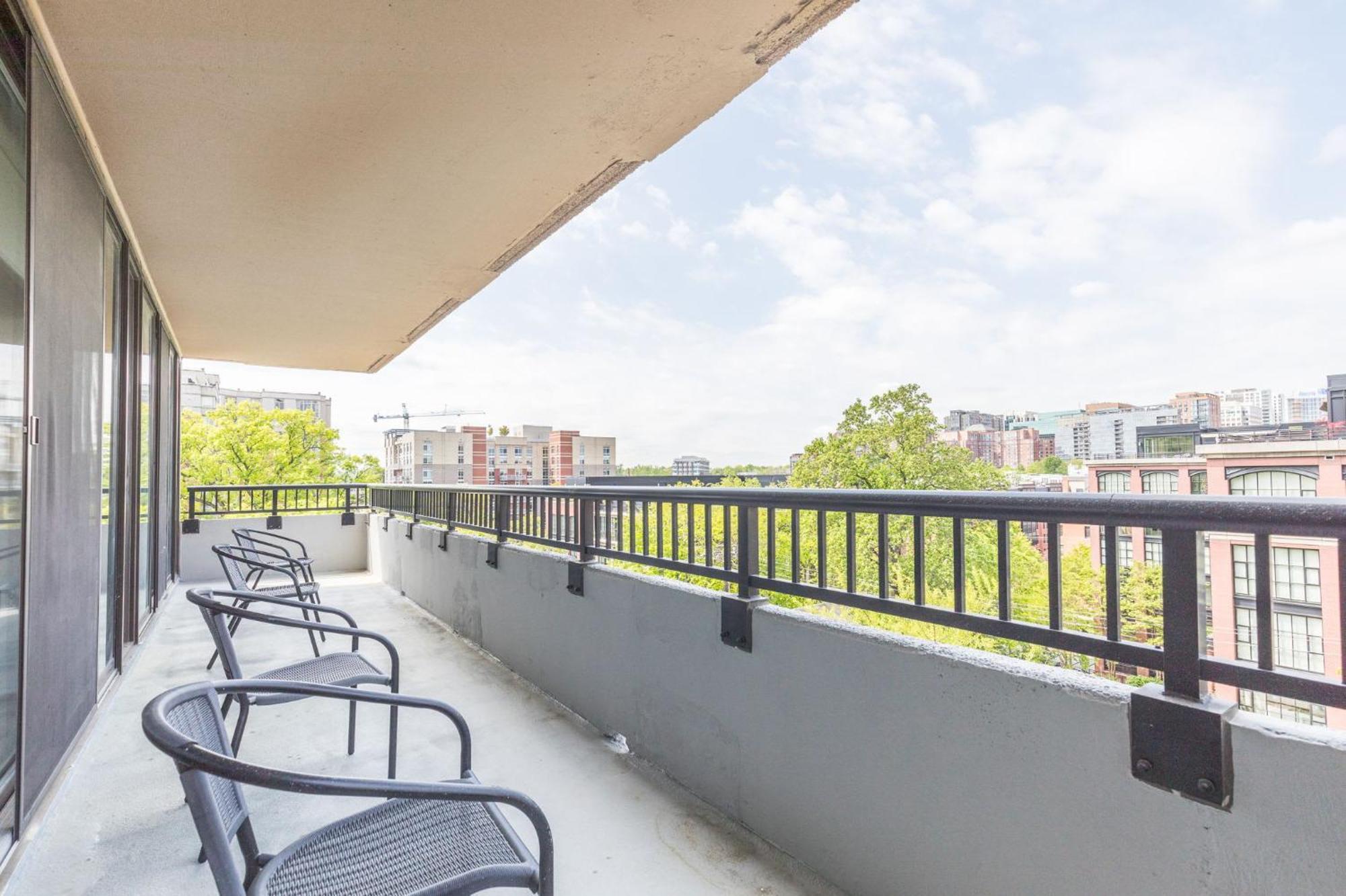 2Br Comfort Apartment In Prime Location Arlington Ngoại thất bức ảnh