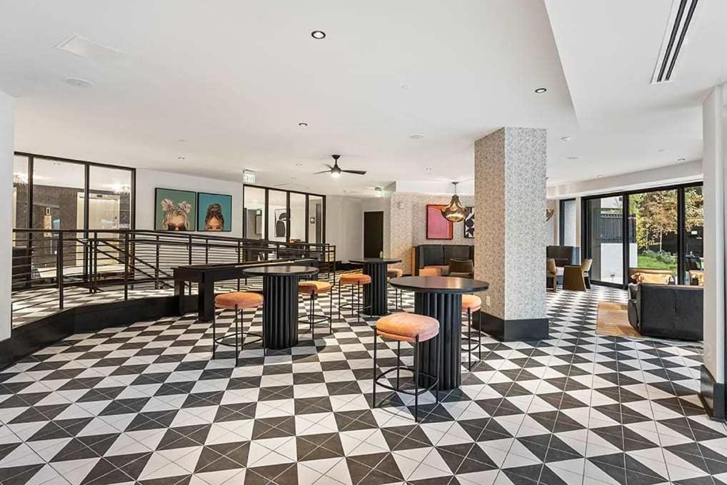 2Br Comfort Apartment In Prime Location Arlington Ngoại thất bức ảnh